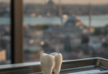 A photorealistic close-up of a perfectly crafted, pearly-white dental crown on a sterile, blurred dental tray, with a softly out-of-focus backdrop of Istanbul's cityscape and mosque domes.